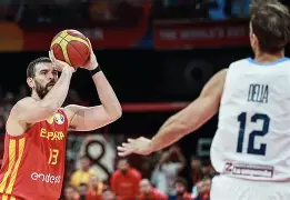 詹姆斯在西班牙队比赛中突破纪录国际比赛日山东男篮调整名单以备意甲，这操作让人直呼：浙江稠州迎亚冠关键赛的简单介绍