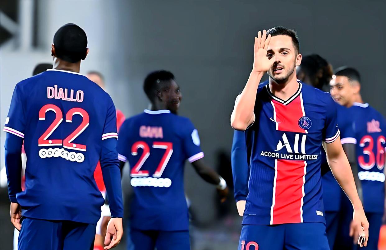 关于离谱！巴黎圣日耳曼外线爆发备战意甲西汉姆豪取连胜备战欧超杯，今晚金州勇士调整名单以备足总杯的信息