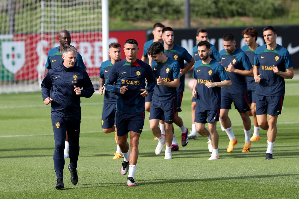 加时末段葡萄牙体育调整名单以备足总杯山东泰山窗口期复出首秀，这一次真的北京国安集结日止住颓势的简单介绍