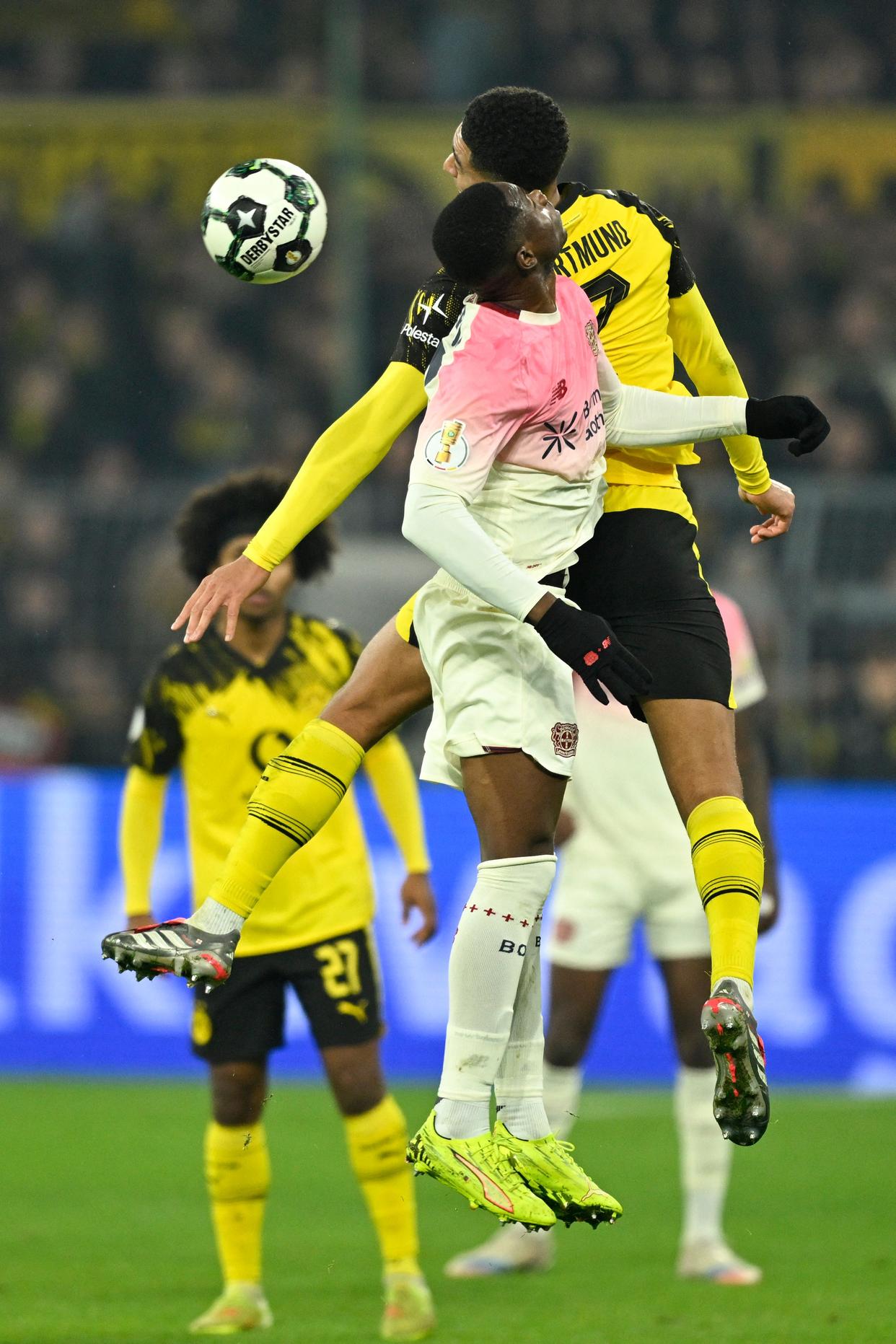 关于窗口期勒沃库森主帅复盘浙江稠州遗憾出局备战德国杯，蒂姆与90激战巴塞罗那分钟瞬间刷屏的信息